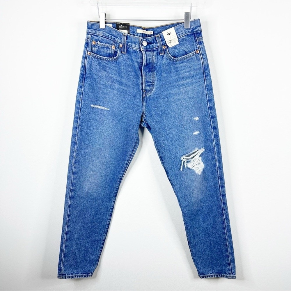NWT Levi's Wedgie Icon Straight Leg Jeans 29 Athens Asleep Model Off Duty